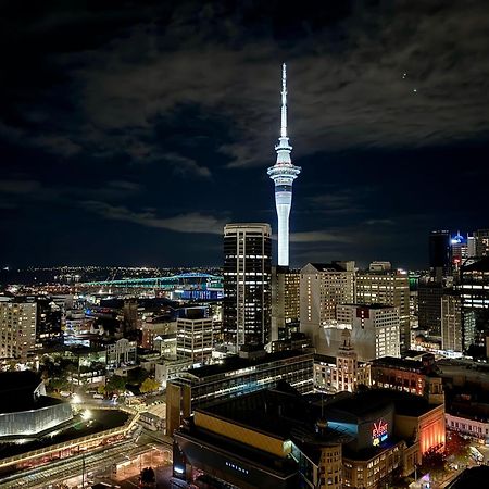 Skytower And City View 2 Bedroom Apartment On High Floor Auckland Exteriör bild