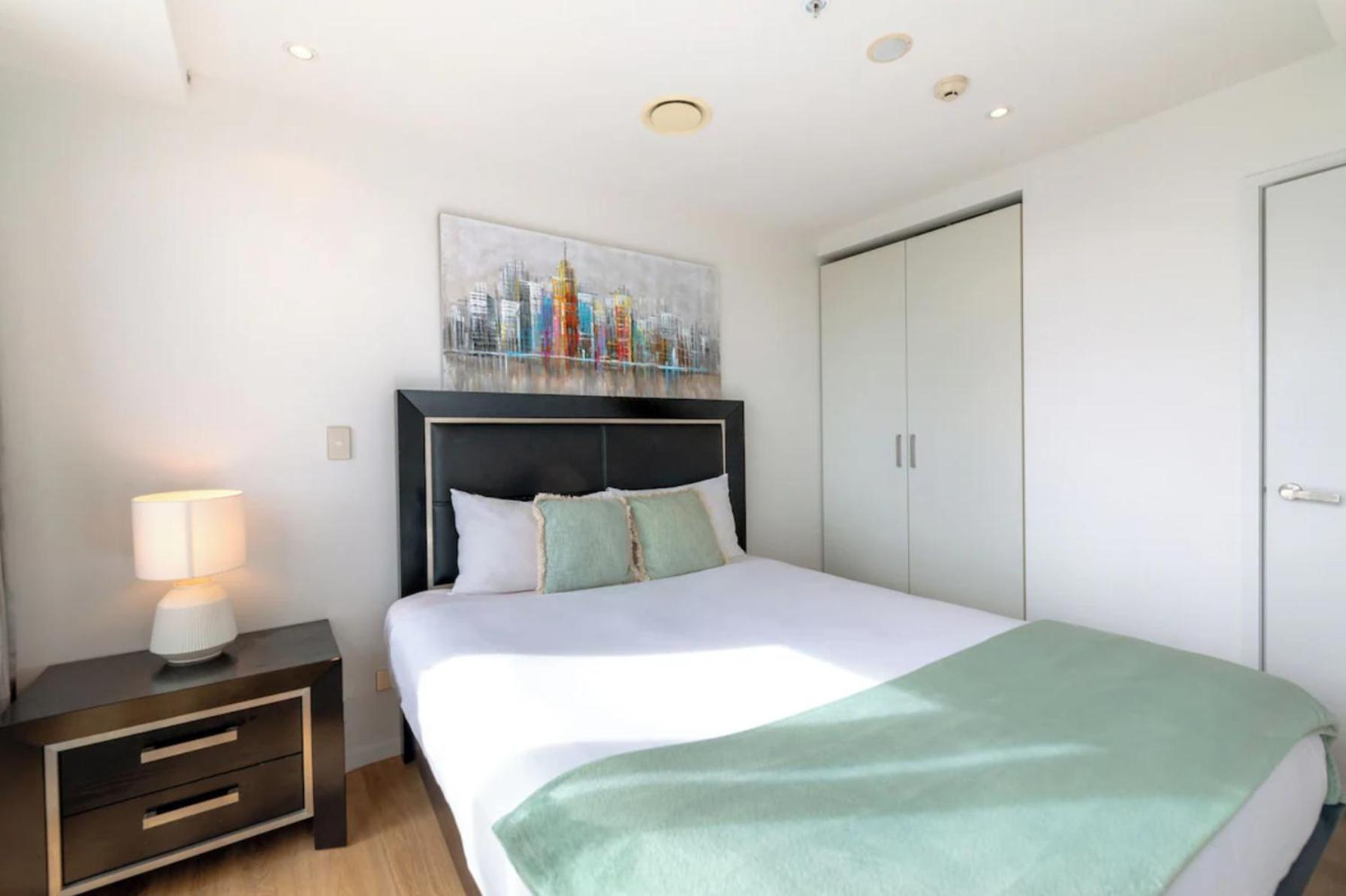 Skytower And City View 2 Bedroom Apartment On High Floor Auckland Exteriör bild